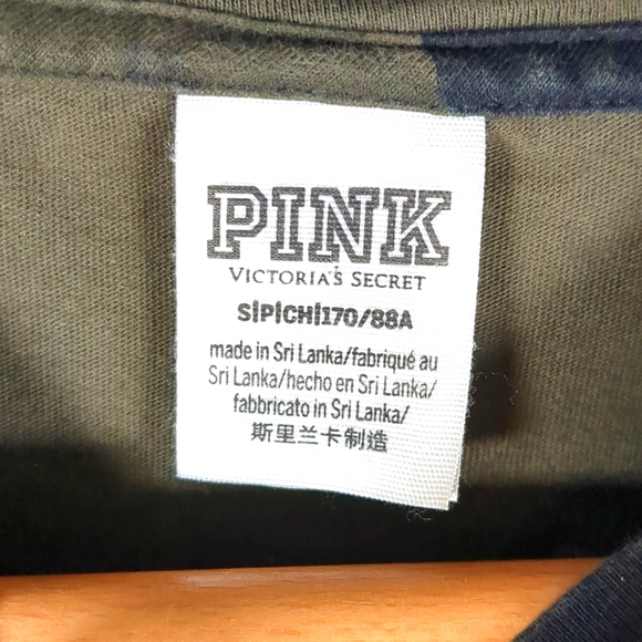 Victoria Secret PINK Camo Long Sleeve T Shirt W/ Pocket Size Small EUC - Picture 4 of 11